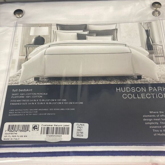 HUDSON PARK COLLECTION Italian Linens King Bedskirt, white/stripe Navy - Picture 2 of 4